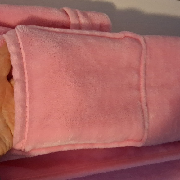 NY Threads Plushy Pink Hooded Bathrobe Cozy Pockets Belted Sz XL - Picture 2 of 10